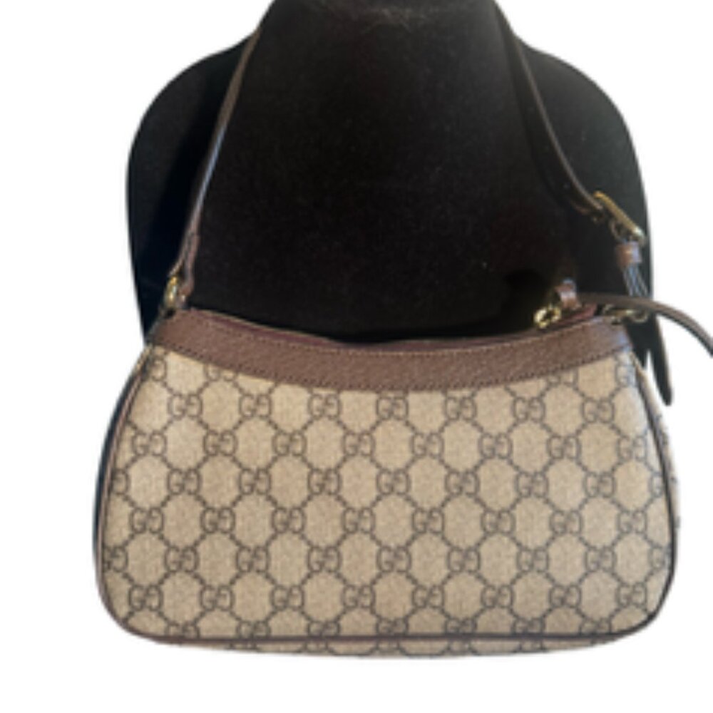 Gucci - Picture 10 of 11